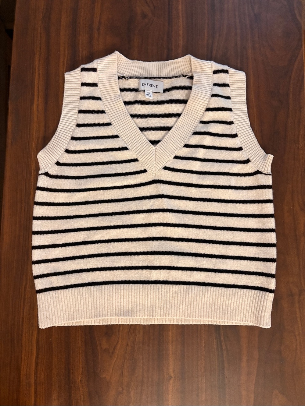 Evereve Striped V-Neck Sweater Vest size XS
